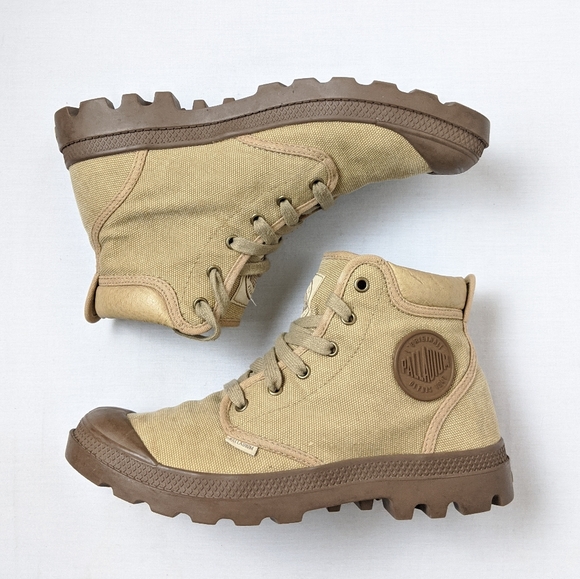 Palladium Other - Palladium Boots Pampa Hi shoes military size 9.5